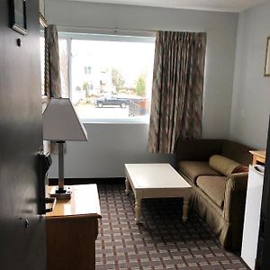 Standard Room Two Queen Beds